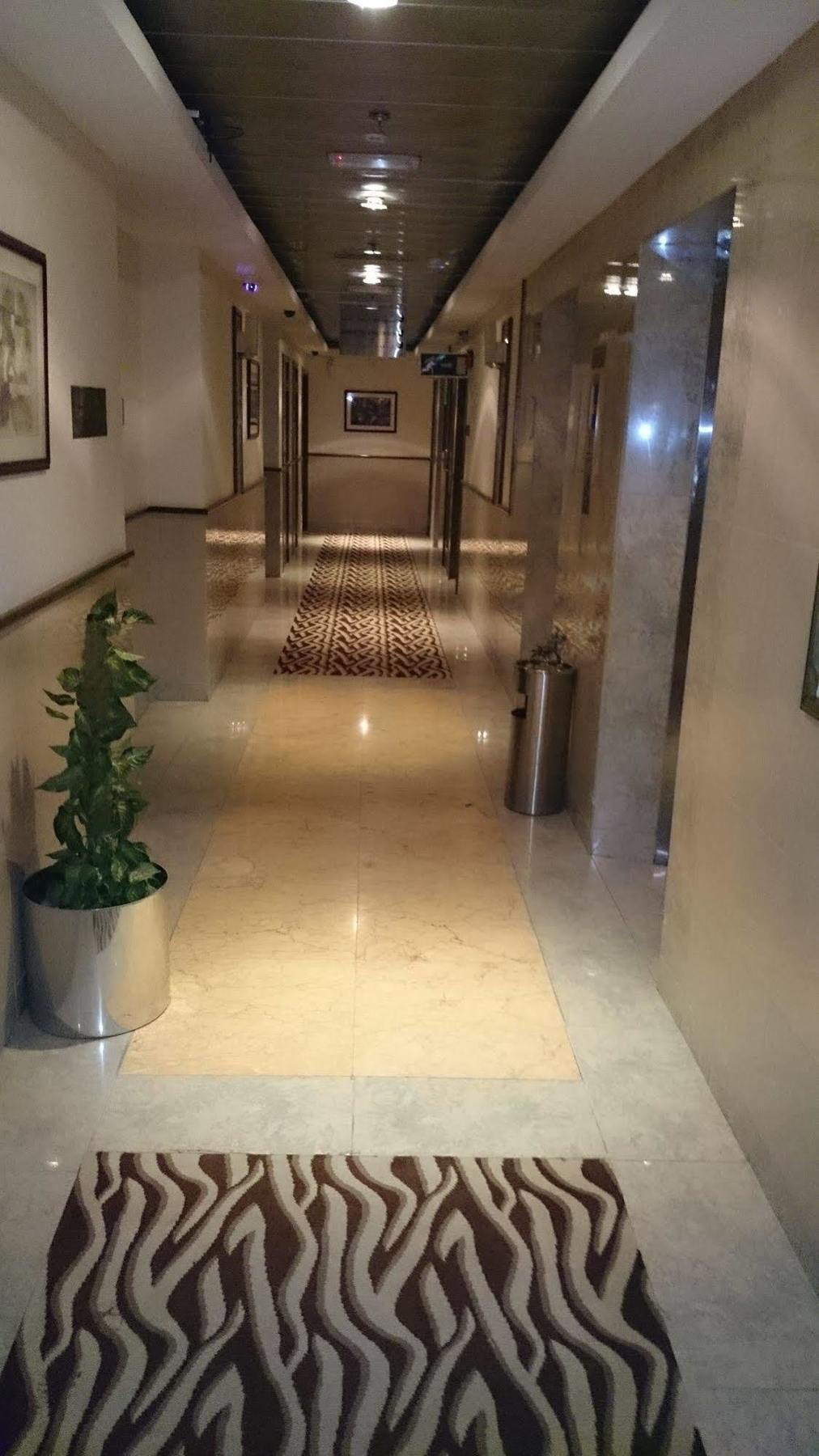 Sandras Inn Dubai Exterior photo